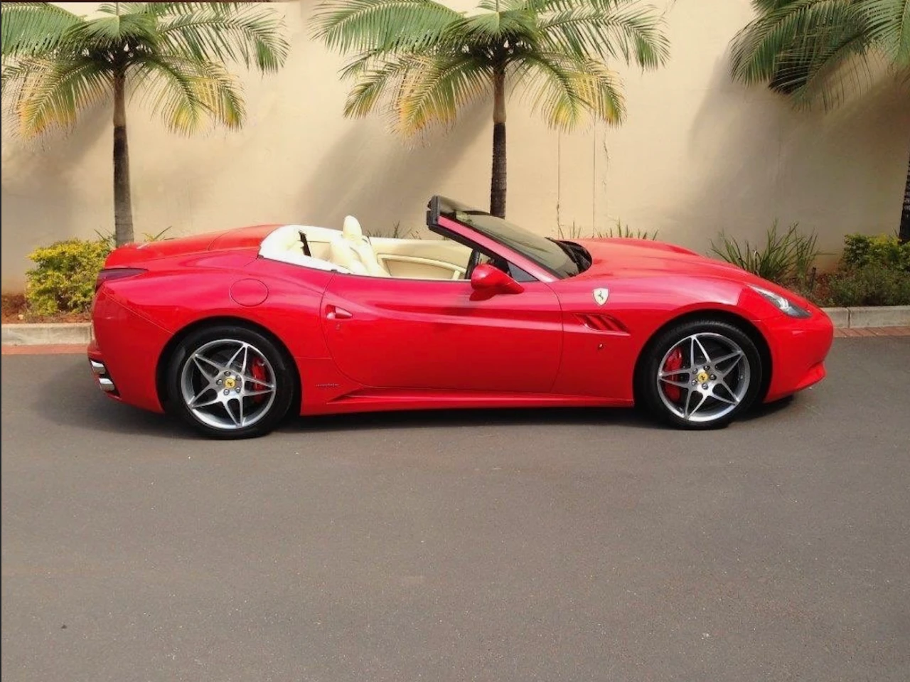 Ferrari California viewed from the side
